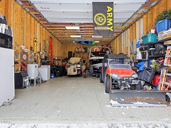 3rd image of 73 Honey Bear Rd