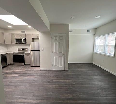 Dining room/common area