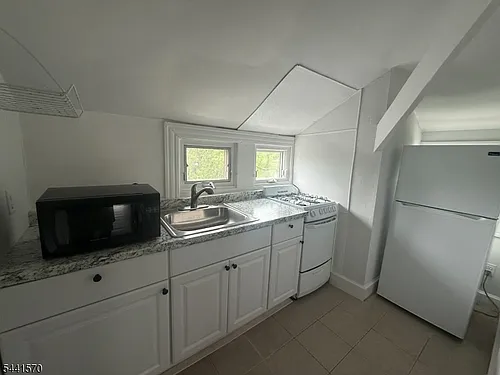 206 Bellevue Ave #3 Photo 1