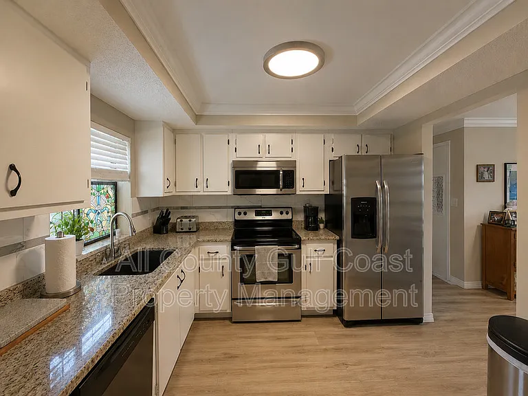 1737 Bonitas Cir — Photo 5