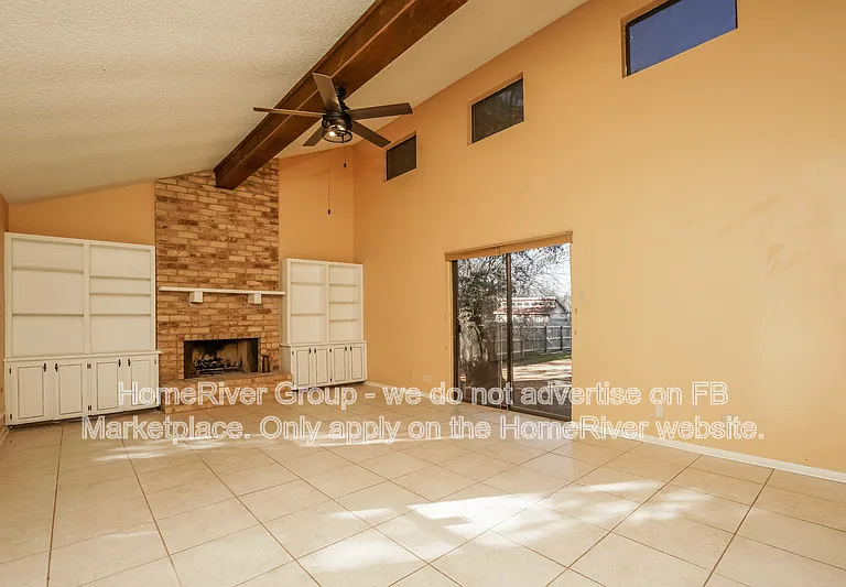 8823 Wellesley Manor Dr — Photo 5