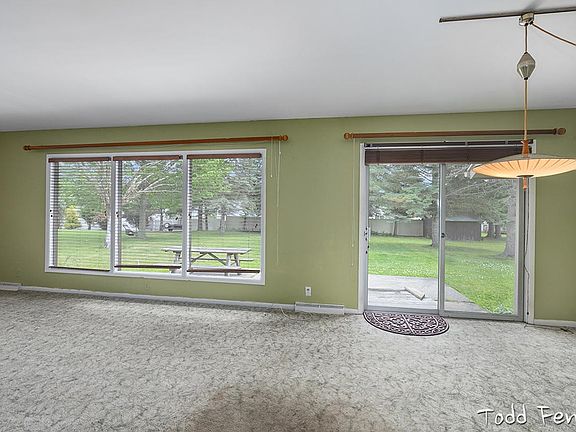 3rd image of 2108 Lamont Ave NW