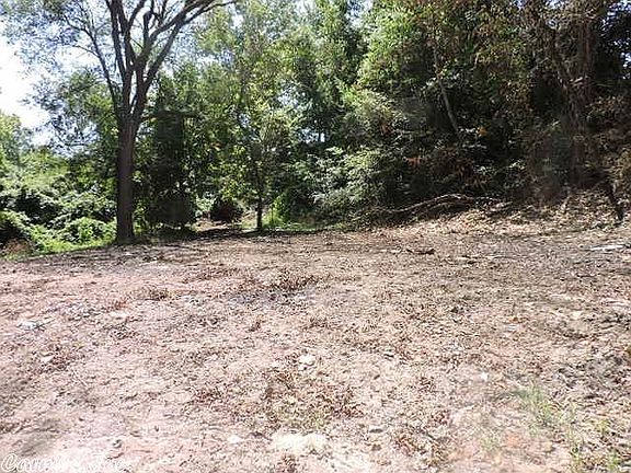 5th image of 107 W Altena Ave