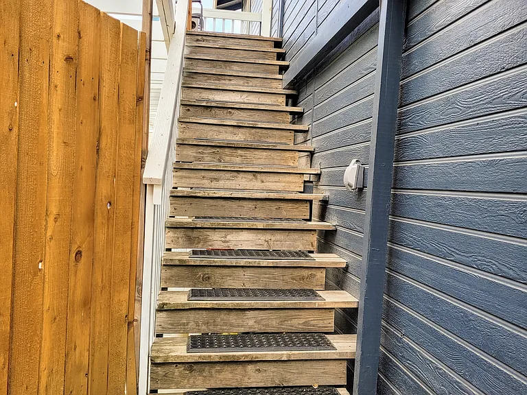 1103 S 32nd Ave #B — Photo 8