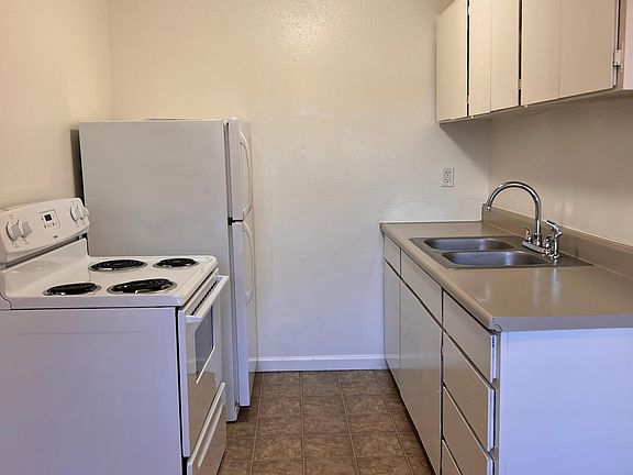 2nd image of 6915 150th St SW #12