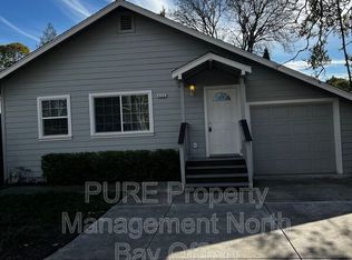 434 Trowbridge St, Santa Rosa, CA 95401