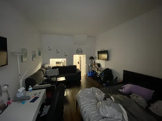 Rented by Mallory Management Corp | media 3