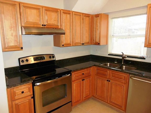 5th image of 10706 N Hartts Dr