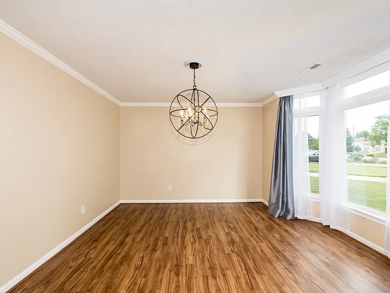 4501 Van Dyck Dr — Photo 7