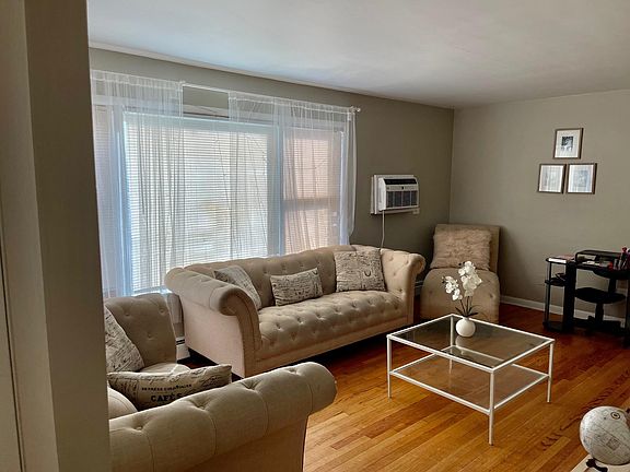 4th image of 3533 S Harlem Ave #1R