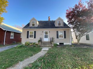 12 S 88th St, Belleville, IL 62223