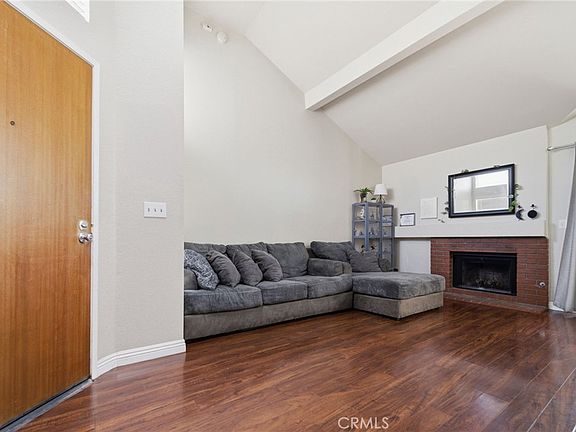 3rd image of 4900 N Grand Ave APT 130