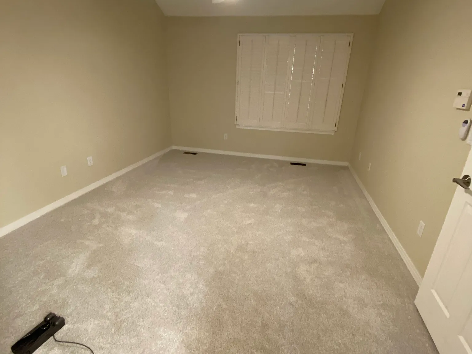 2 bed, 2.5 bath, 2577 sqft, $3,000 — Photo 4