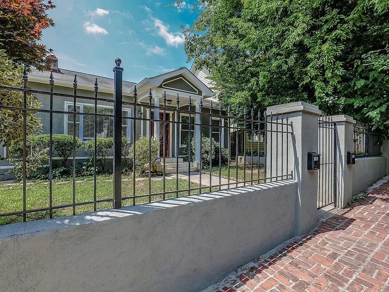 507 Boulevard Pl NE — Photo 27