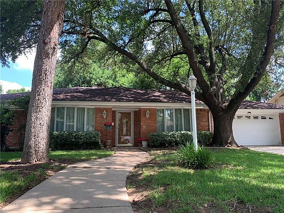 2nd image of 1101 Arlena Dr