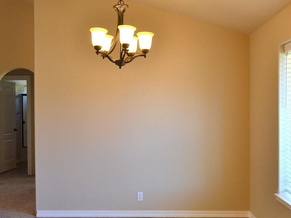 4th image of 2750 SW Mistybrook Dr