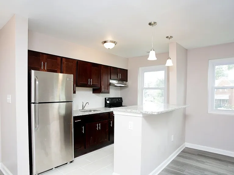 Wildwood Gardens Apartments — Photo 12