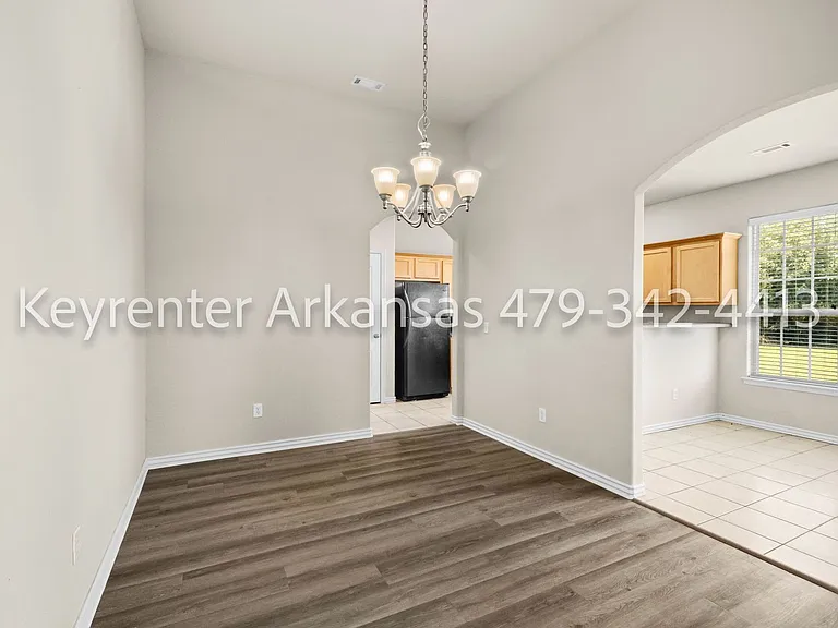 800 SW Summitchase Rd — Photo 9