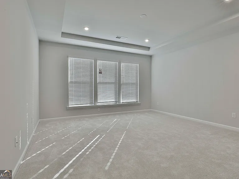148 Soundview Trce — Photo 33