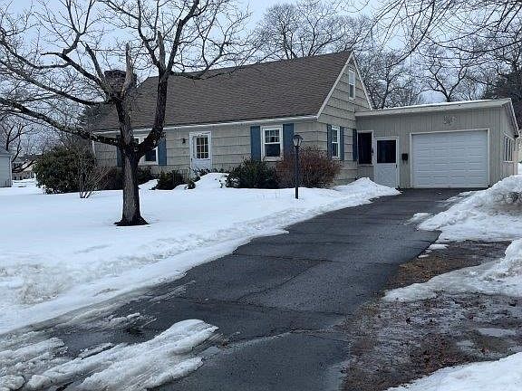 2nd image of 63 Davis St