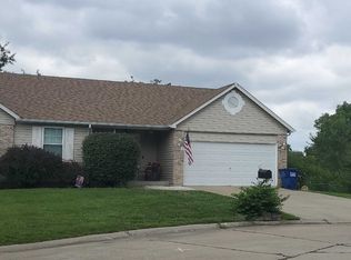 1008 Haversham Ct, Saint Charles, MO 63304