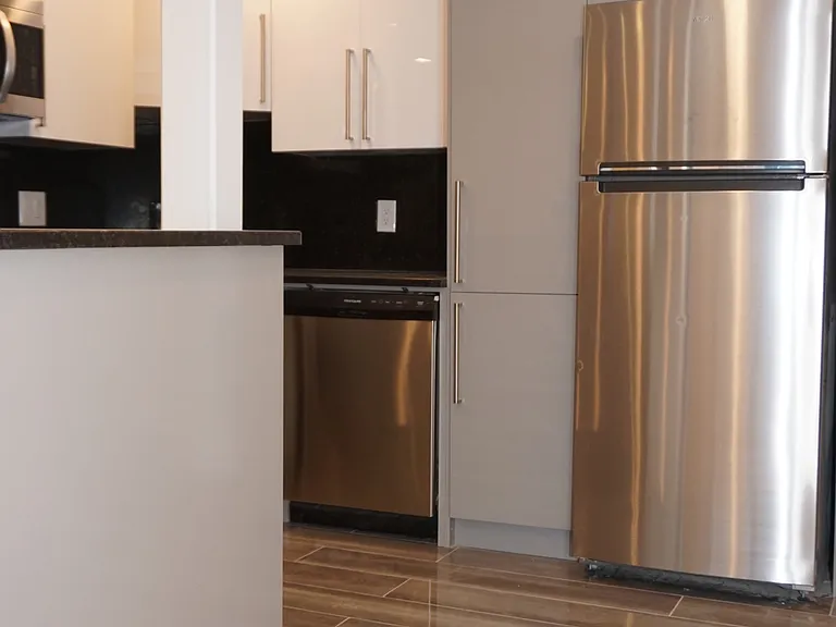 1803 Beacon St #2 — Photo 12
