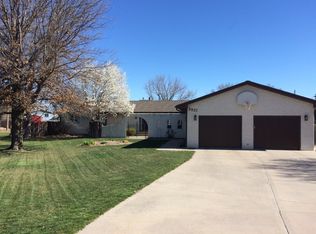 2827 Dallas Ave, Grand Island, NE 68803