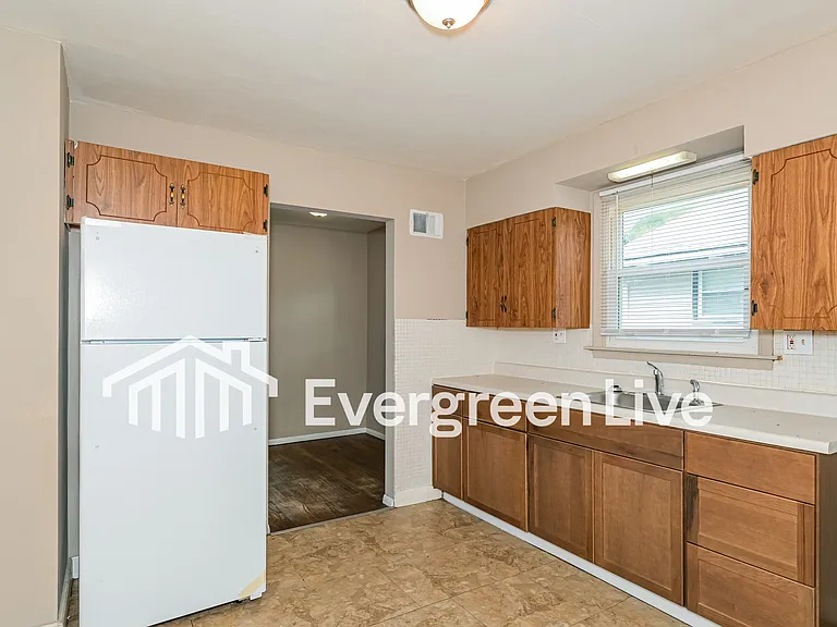 20 Florissant Park Dr — Photo 6
