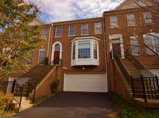 4255 Upper Park Dr, Fairfax, VA 22030
