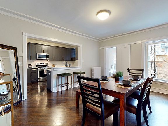 5th image of 7637 N Bosworth Ave #1N
