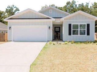 874 Windhill Dr, Cantonment, FL 32533