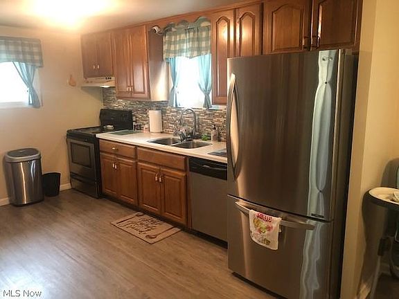 3rd image of 6406 Ledgebrook Dr