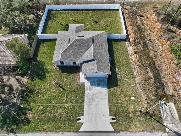 5th image of 26 Ramblewood Dr