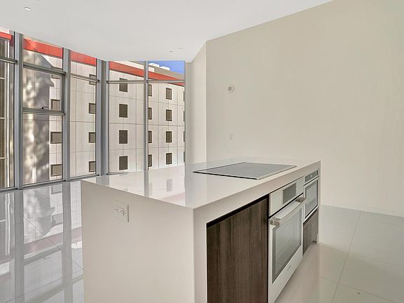 3rd image of 851 NE 1st Ave #511A