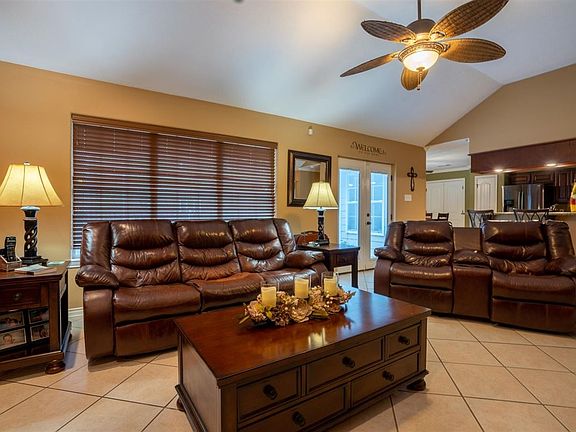 4th image of 1103 Fernwood