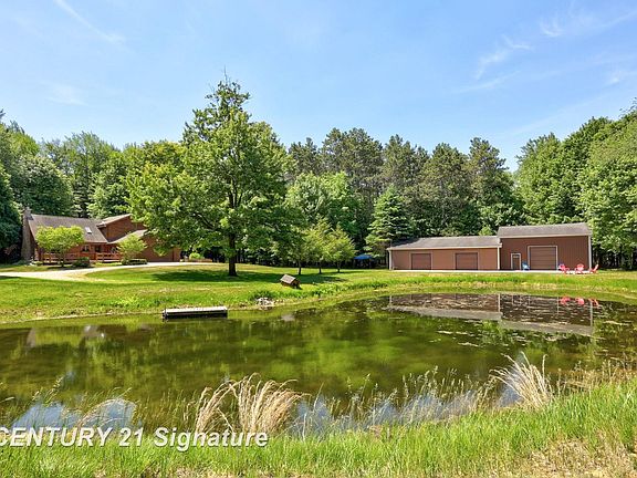 3rd image of 3926 Ball Rd