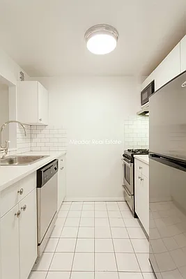 Rented by Mirador Real Estate | media 11