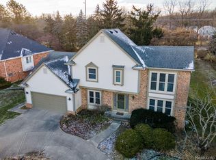 1353 Lomas Verdes, Rochester Hills, MI 48306