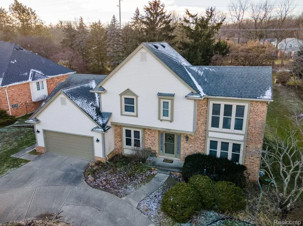 1353 Lomas Verdes, Rochester Hills, MI 48306