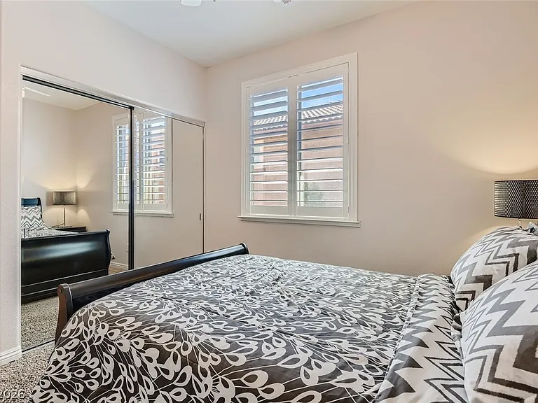 1041 Baronet Dr — Photo 33