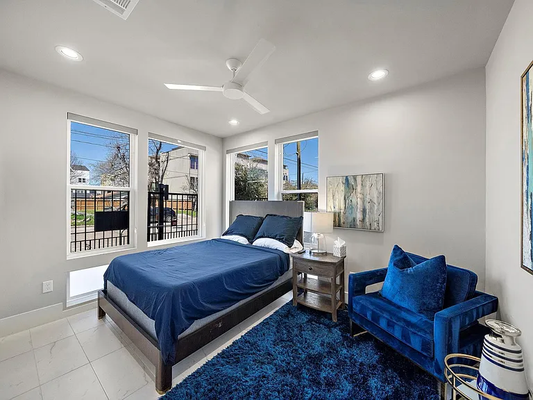 3515 Hutchins St — Photo 28