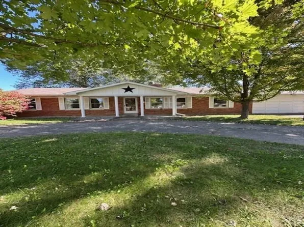 308 S Gray Rd, Connersville, IN 47331