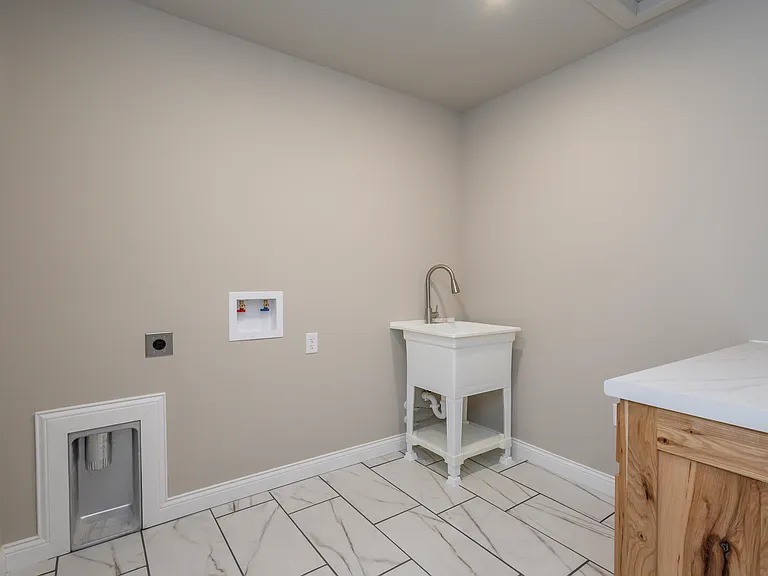 5416 Heath Ct — Photo 42