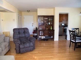 6540 10th St UNIT B1, Alexandria, VA 22307