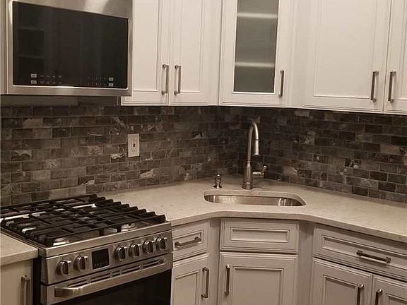5th image of 11739 227th St