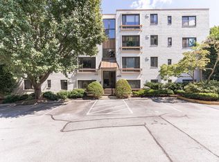 3825 Davis Pl NW APT 3, Washington, DC 20007