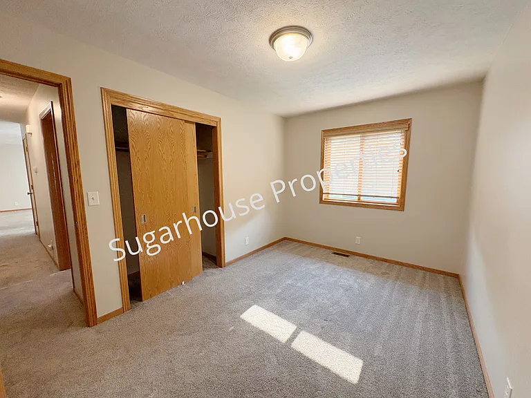 1721 SW 27th St — Photo 13