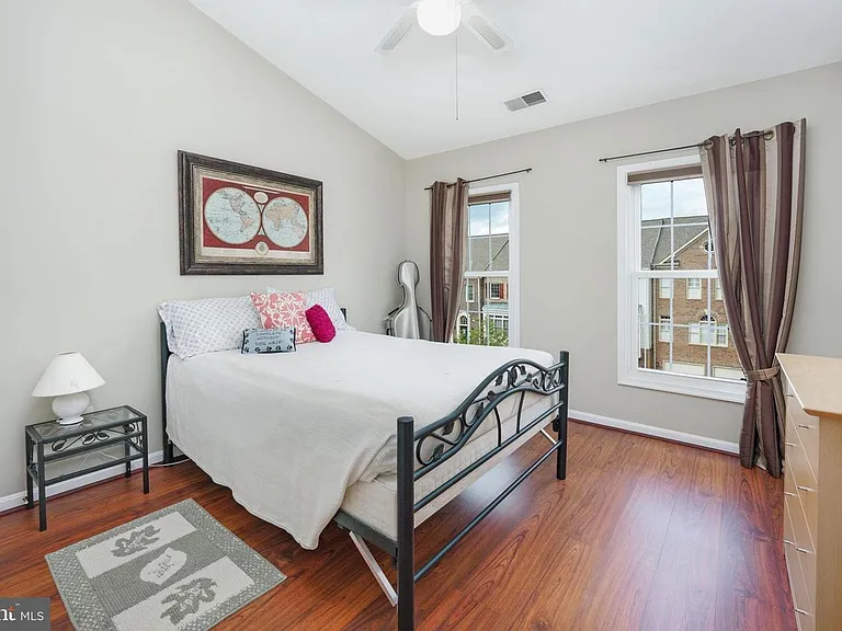 6624 Thurlton Dr — Photo 25