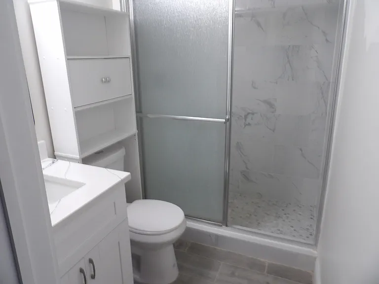 3845 Victoria Dr — Photo 20