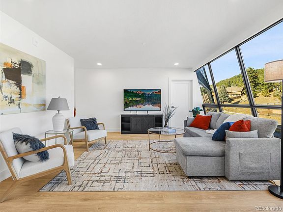 2nd image of 27972 Meadow Dr #220